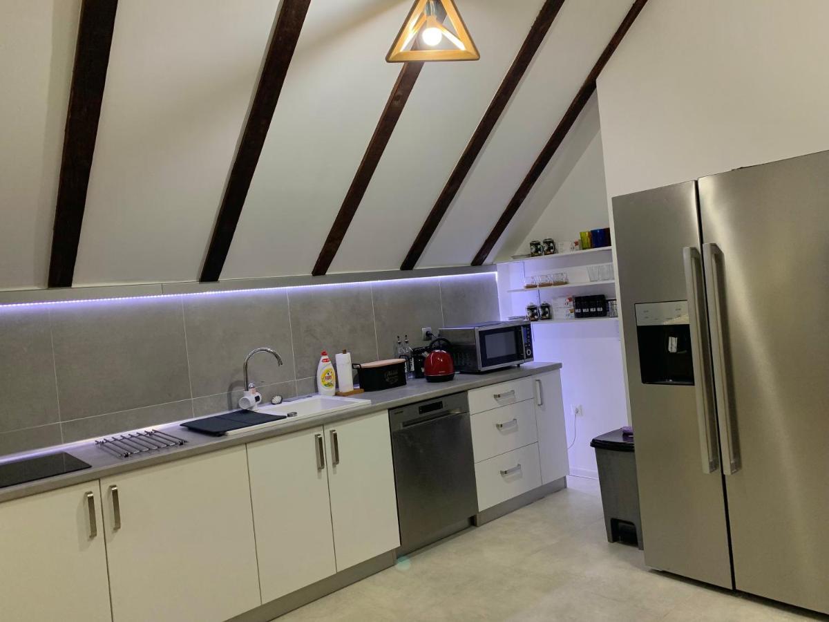 Kartal Centar Apartment Bihac Bagian luar foto