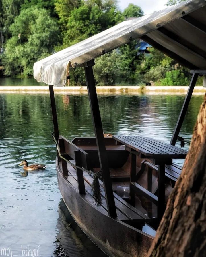 Kartal Centar Apartment Bihac Bagian luar foto