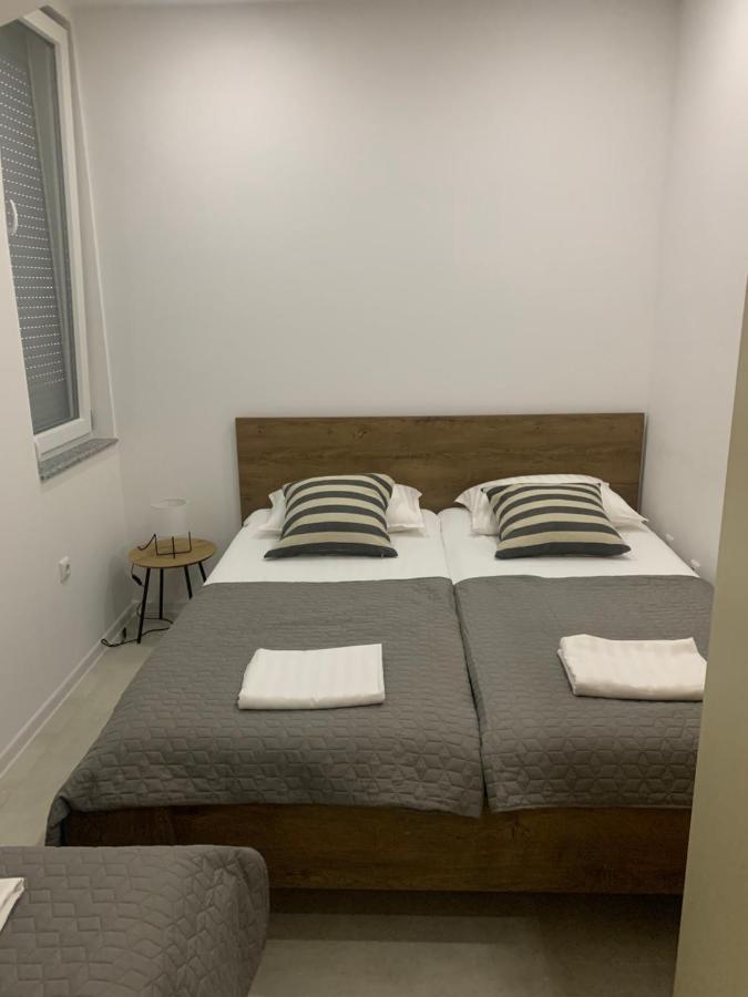 Kartal Centar Apartment Bihac Bagian luar foto